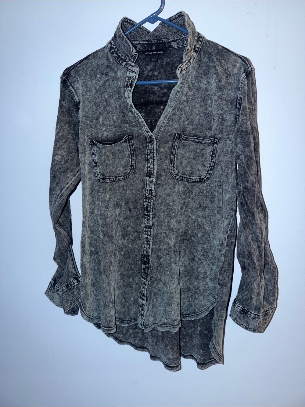 Rock and revival small designer Vintage Wash Women's Button-Front Top - Gray